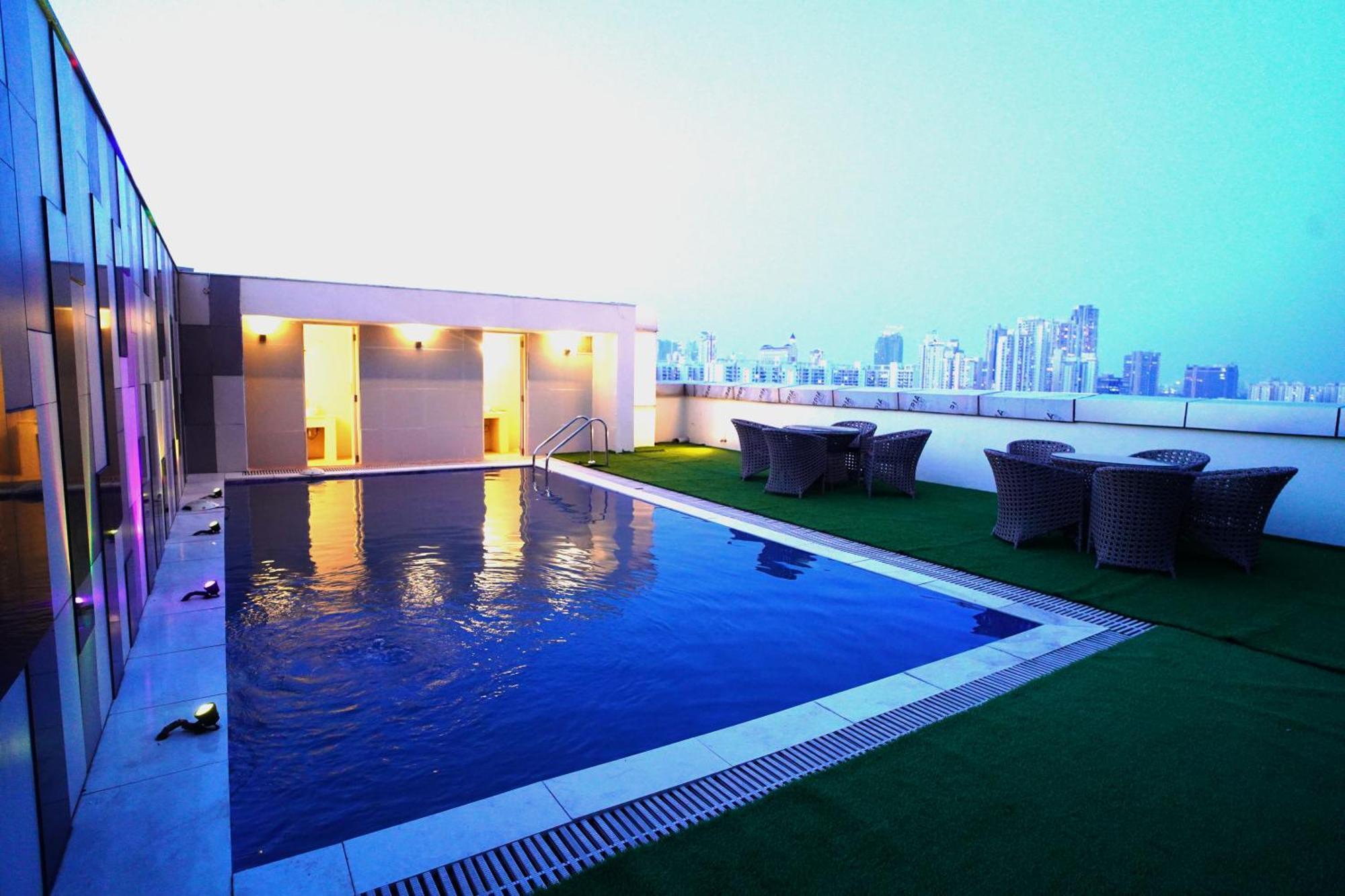 Hotel Sakura Gold Gurgaon Dış mekan fotoğraf