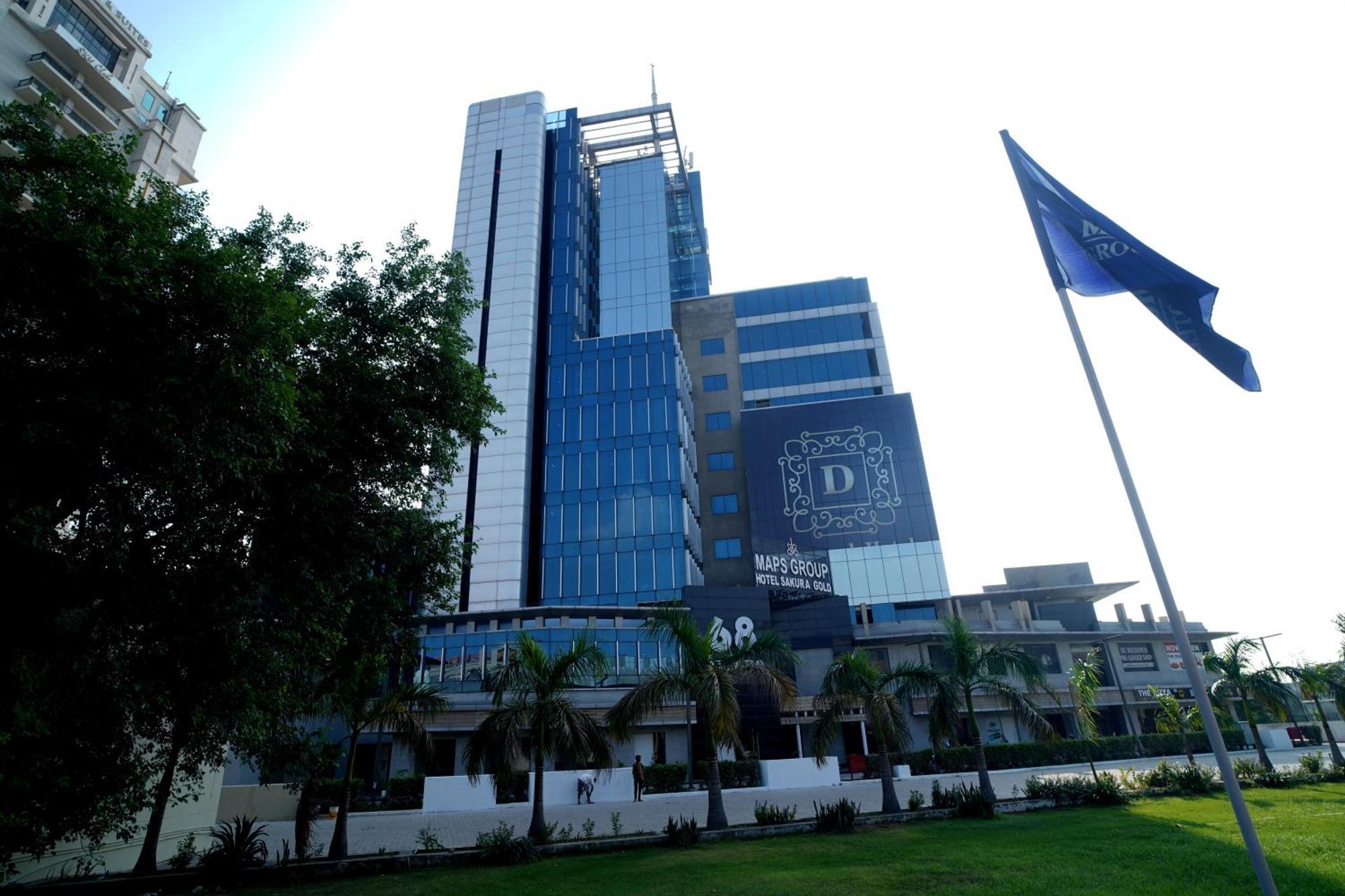 Hotel Sakura Gold Gurgaon Dış mekan fotoğraf