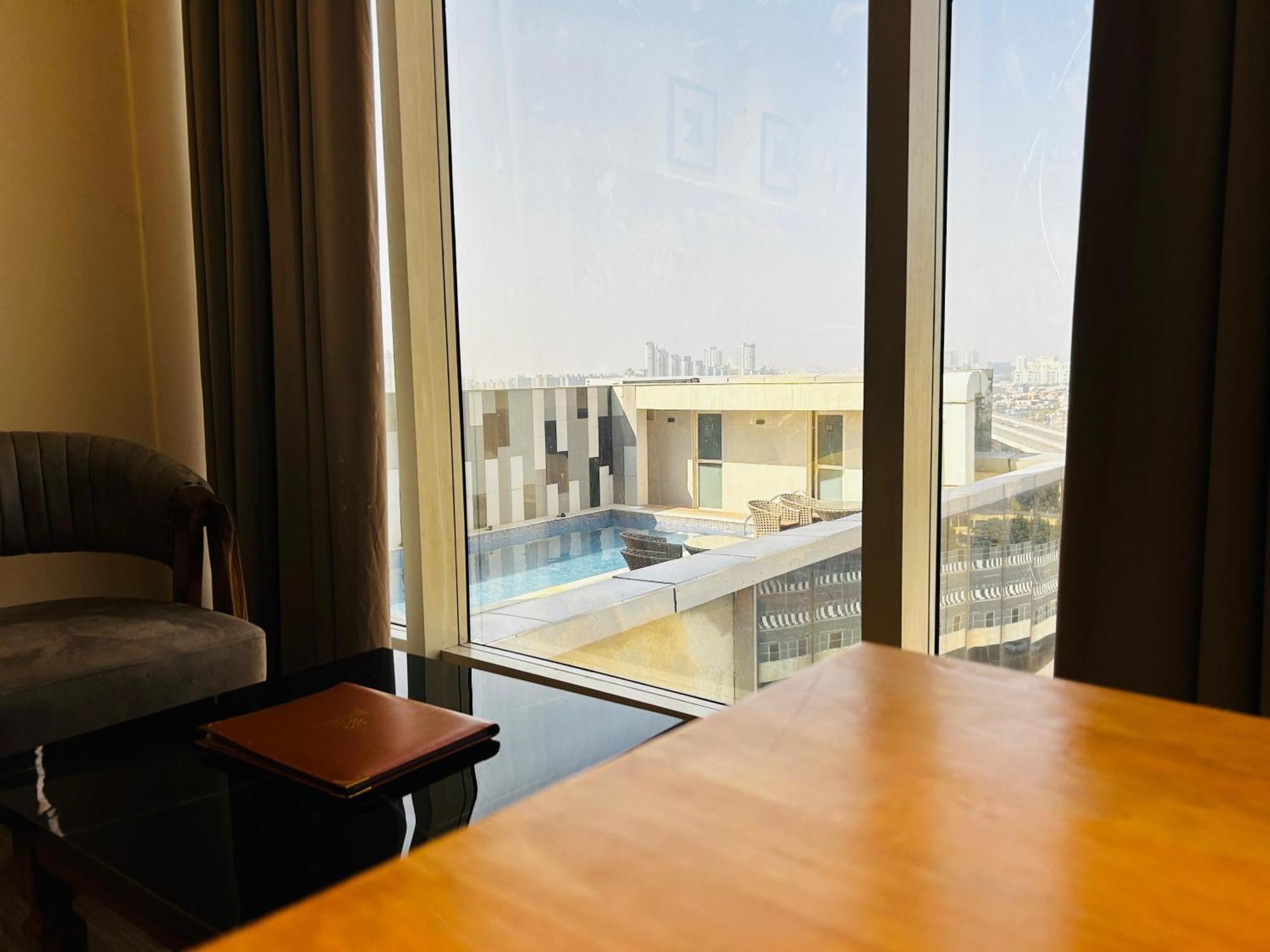 Hotel Sakura Gold Gurgaon Dış mekan fotoğraf